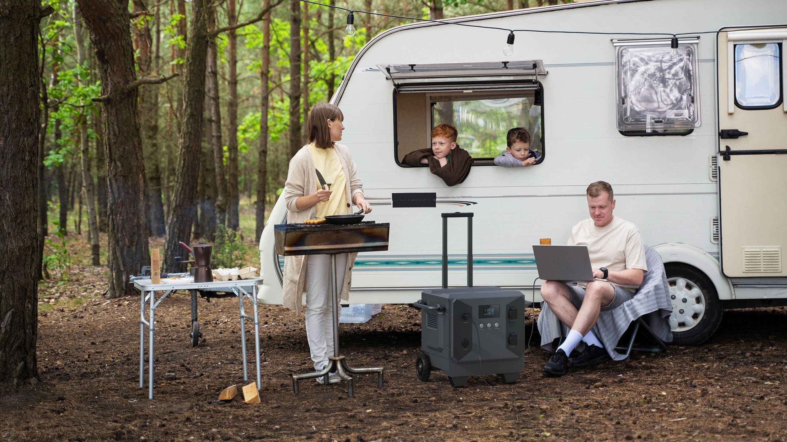 The Best Energy Solution for RV Travel: The Advantages of Lightweight Portable Power Stations