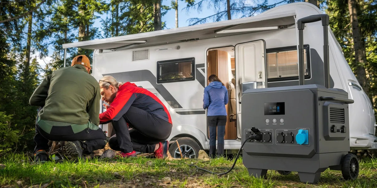 iFORWAY wheeled portable power station for RV camping and off-grid power